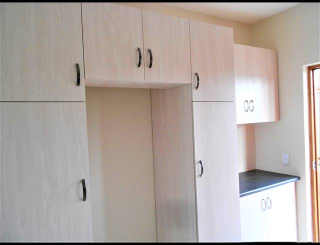 2 BEDROOM FLAT TO LET IN HOWICK CENTRAL